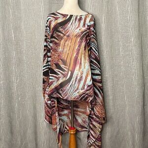 Criselda Lontok hi Lo statement sleeve tunic